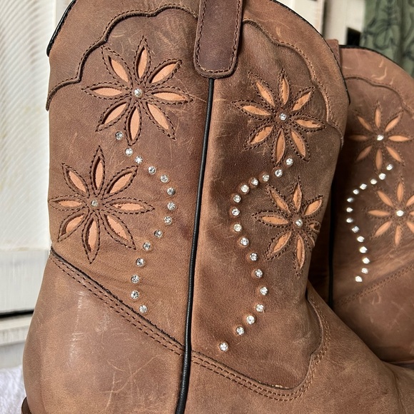 Rhinestone Studded Brown Western Cowgirl Boots - Picture 6 of 15